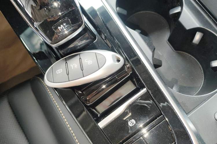 Used Bestune B70 2023 3rd Generation 1.5T Automatic Enjoyment Version 70th Anniversary Edition Interior 1