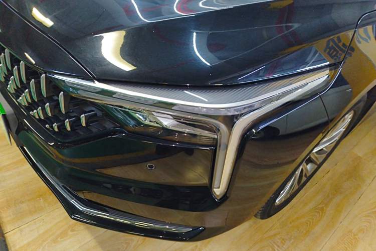 Used Bestune B70 2023 Third Generation 1.5T Automatic Enjoyment Version Left Front Headlight