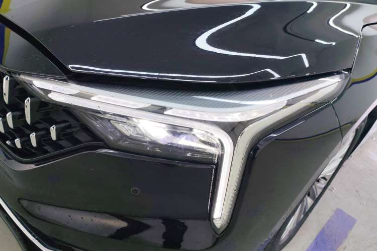 Used Bestune B70 2023 Third Generation 1.5T Automatic Enjoyment Version Left Front Headlight