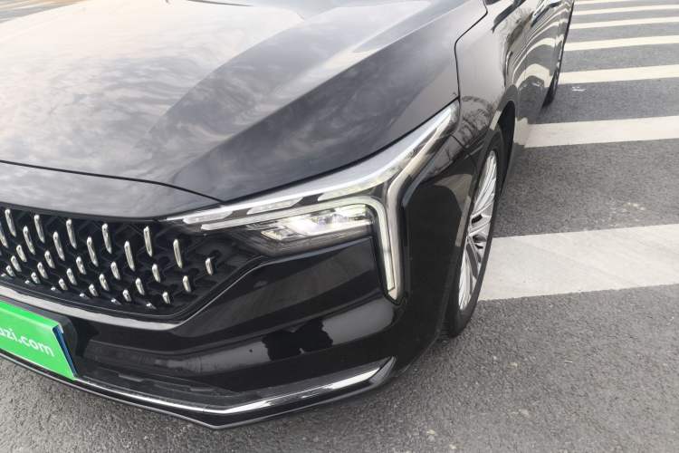 Used Bestune B70 2023 Third Generation 1.5T Automatic Enjoyment Version 70th Anniversary Edition Left Front Headlight