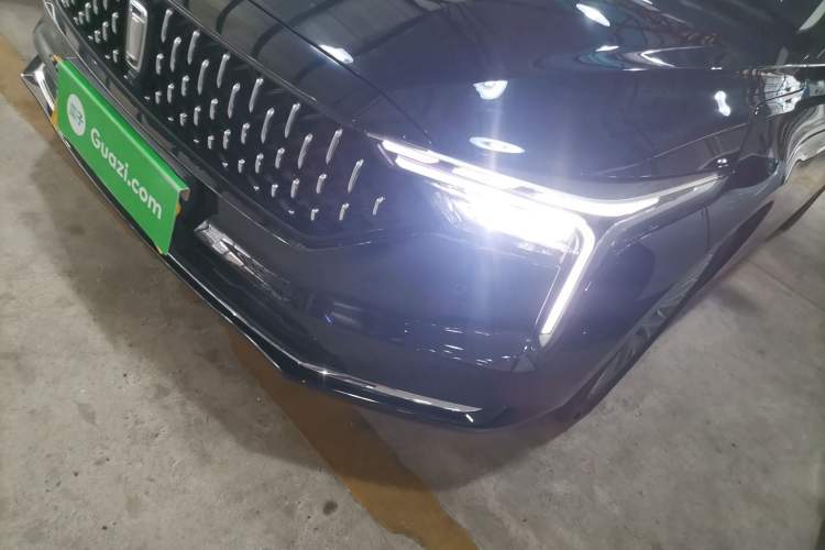Used Bestune B70 2023 Third Generation 1.5T Automatic Enjoyment Version Left Front Headlight