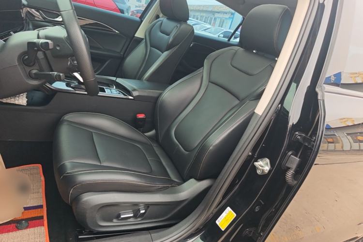 Used Bestune B70 2023 Third Generation 1.5T Automatic Enjoyment Version Left Front Seat