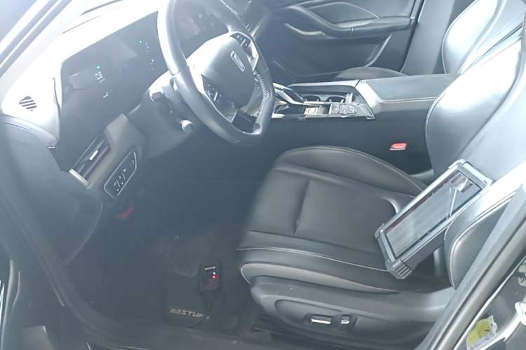 Used Bestune B70 2023 Third Generation 1.5T Automatic Enjoyment Version Left Front Seat
