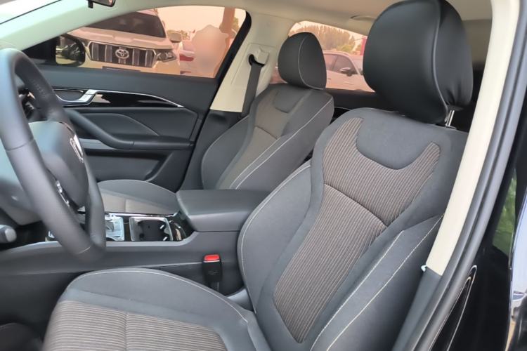 Used Bestune B70 2023 3rd Generation 1.5T Automatic Enjoyment Version 70th Anniversary Edition Left Front Seat