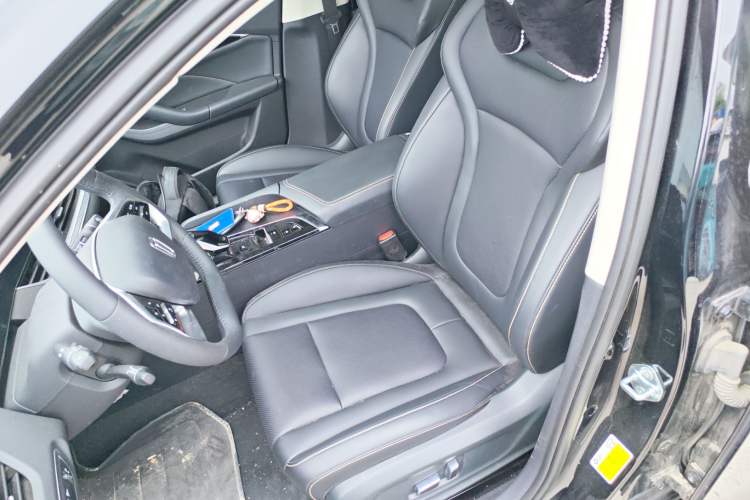 Used Bestune B70 2023 Third Generation 1.5T Automatic Enjoyment Version Left Front Seat