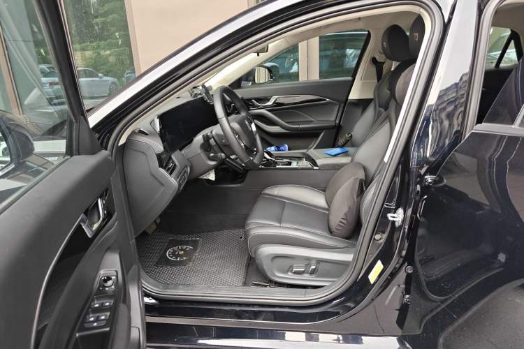Used Bestune B70 2023 Third Generation 1.5T Automatic Enjoyment Version Left Front Seat