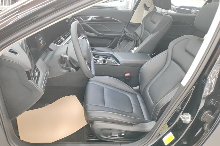 Used Bestune B70 2023 Third Generation 1.5T Automatic Enjoyment Version Left Front Seat