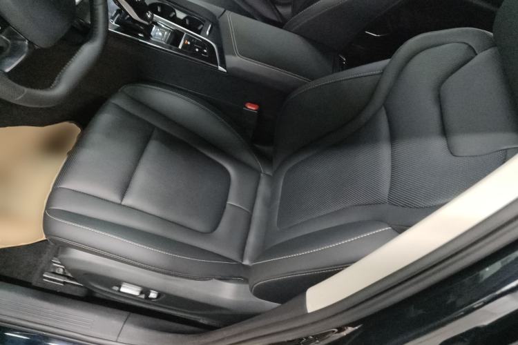 Used Bestune B70 2023 Third Generation 1.5T Automatic Enjoyment Version Left Front Seat
