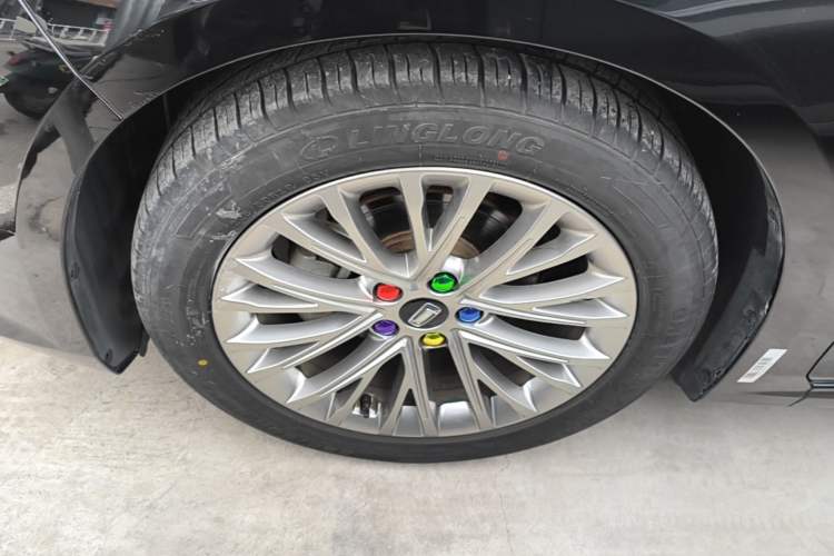 Used Bestune B70 2023 Third Generation 1.5T Automatic Enjoyment Version Left Front Wheel Hub