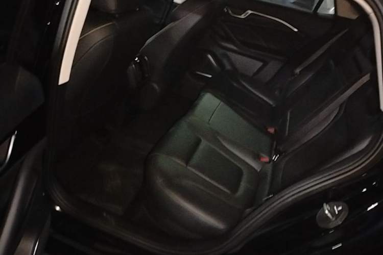 Used Bestune B70 2023 Third Generation 1.5T Automatic Enjoyment Version Left Rear Seat