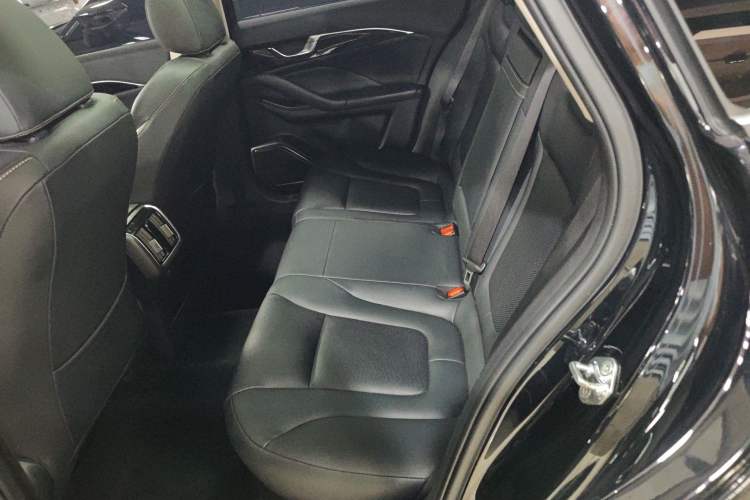 Used Bestune B70 2023 Third Generation 1.5T Automatic Enjoyment Version Left Rear Seat