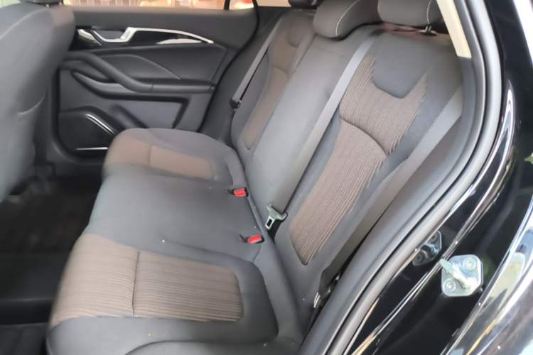 Used Bestune B70 2023 3rd Generation 1.5T Automatic Enjoyment Version 70th Anniversary Edition Left Rear Seat