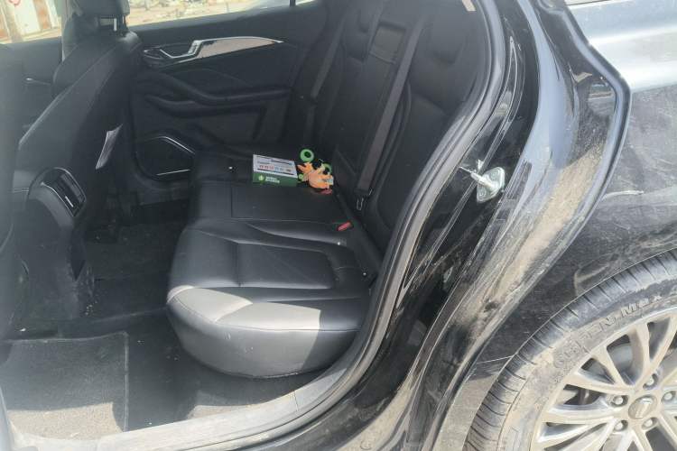 Used Bestune B70 2023 Third Generation 1.5T Automatic Enjoyment Version Left Rear Seat