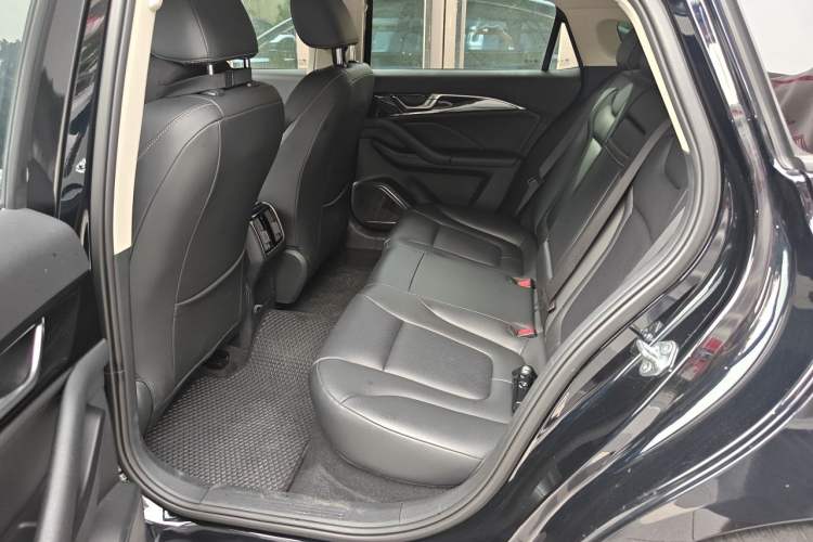 Used Bestune B70 2023 Third Generation 1.5T Automatic Enjoyment Version Left Rear Seat