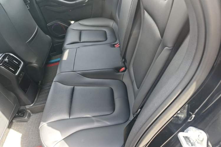 Used Bestune B70 2023 Third Generation 1.5T Automatic Enjoyment Version 70th Anniversary Edition Left Rear Seat
