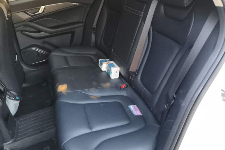 Used Bestune B70 2023 Third Generation 1.5T Automatic Enjoyment Version Left Rear Seat