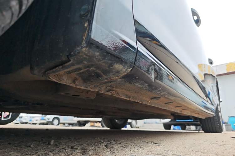 Used Bestune B70 2023 Third Generation 1.5T Automatic Enjoyment Version Left Side Sill
