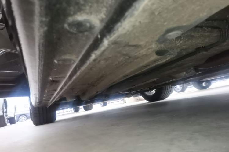 Used Bestune B70 2023 Third Generation 1.5T Automatic Enjoyment Version Left Side Sill