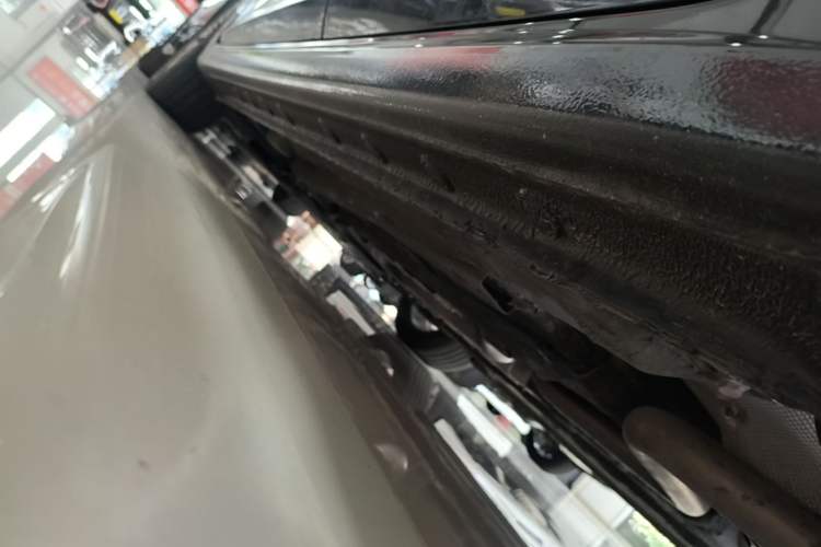 Used Bestune B70 2023 Third Generation 1.5T Automatic Enjoyment Version Left Side Sill