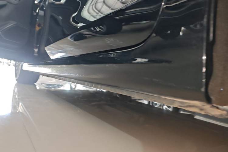 Used Bestune B70 2023 Third Generation 1.5T Automatic Enjoyment Version Left Side Sill