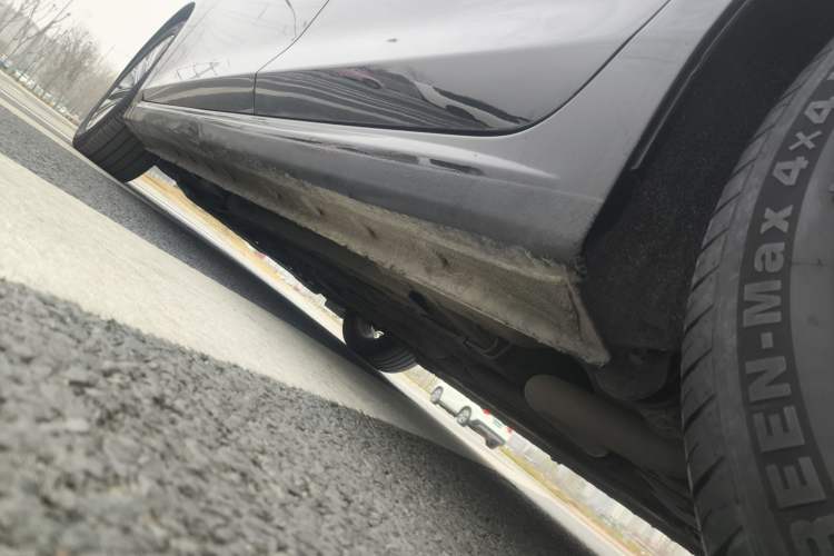 Used Bestune B70 2023 Third Generation 1.5T Automatic Enjoyment Version 70th Anniversary Edition Left Side Sill