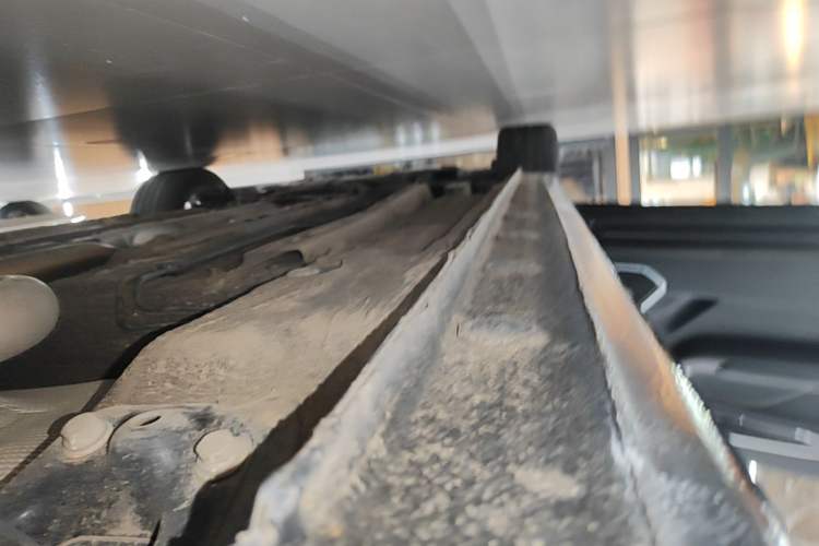 Used Bestune B70 2023 Third Generation 1.5T Automatic Enjoyment Version Left Side Sill