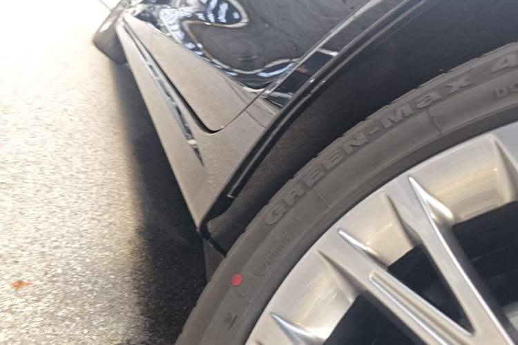 Used Bestune B70 2023 Third Generation 1.5T Automatic Enjoyment Version 70th Anniversary Edition Left Side Sill