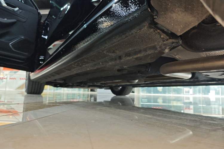 Used Bestune B70 2023 Third Generation 1.5T Automatic Enjoyment Version Left Side Sill