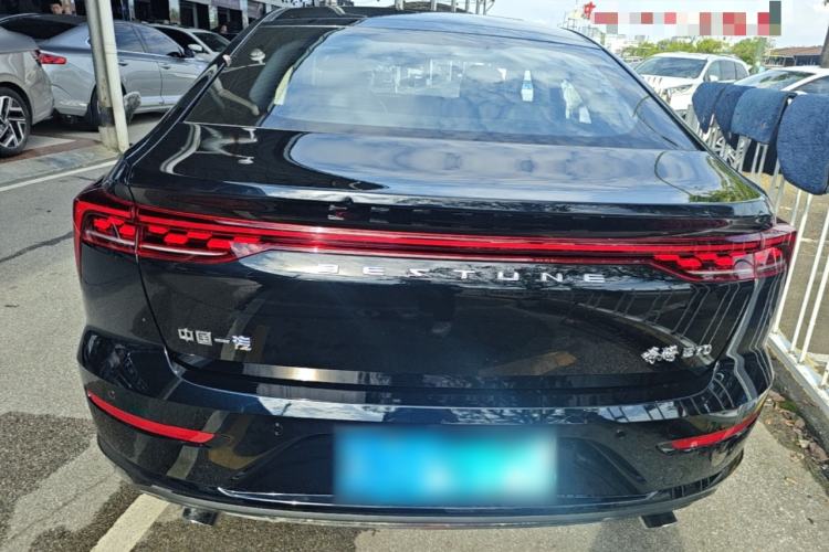 Used Bestune B70 2023 Third Generation 1.5T Automatic Enjoyment Version 70th Anniversary Edition Rear