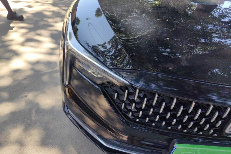 Used Bestune B70 2023 Third Generation 1.5T Automatic Enjoyment Version Right Front Headlight