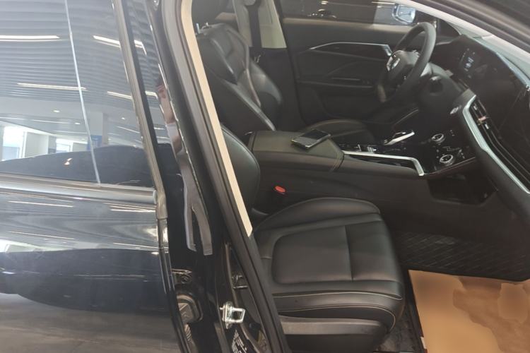 Used Bestune B70 2023 Third Generation 1.5T Automatic Enjoyment Version Right Front Seat