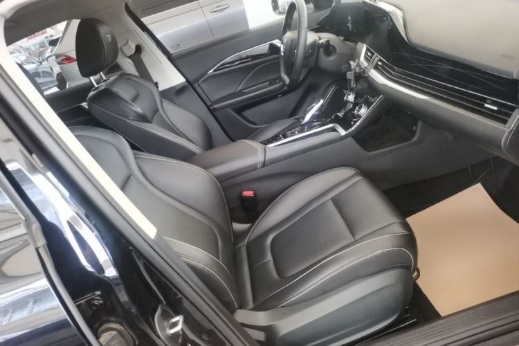 Used Bestune B70 2023 Third Generation 1.5T Automatic Enjoyment Version Right Front Seat