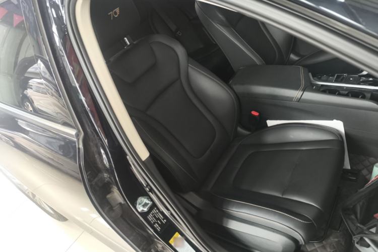Used Bestune B70 2023 Third Generation 1.5T Automatic Enjoyment Version Right Front Seat