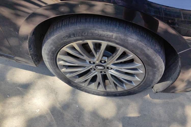 Used Bestune B70 2023 Third Generation 1.5T Automatic Enjoyment Version Right Front Wheel Hub