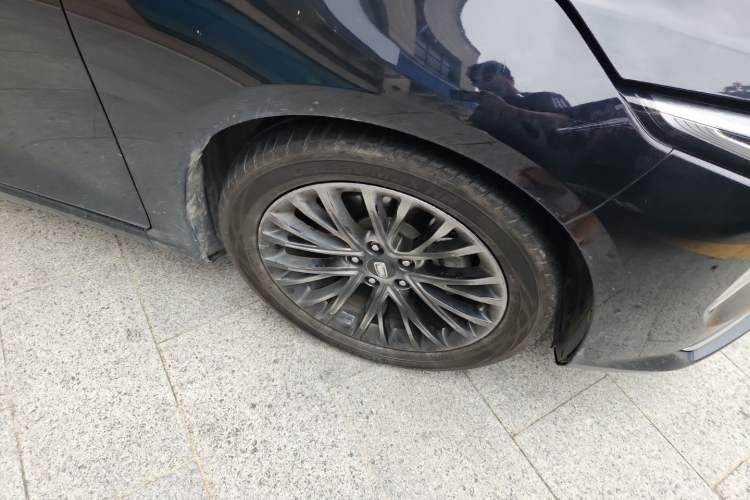Used Bestune B70 2023 Third Generation 1.5T Automatic Enjoyment Version Right Front Wheel Hub