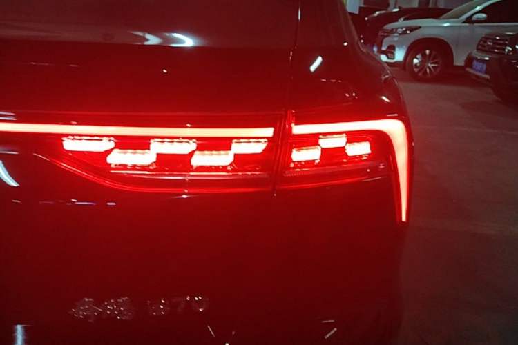 Used Bestune B70 2023 Third Generation 1.5T Automatic Enjoyment Version Right Rear Taillight