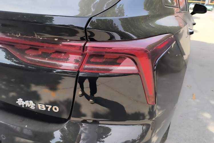 Used Bestune B70 2023 3rd Generation 1.5T Automatic Enjoyment Version 70th Anniversary Edition Right Rear Taillight