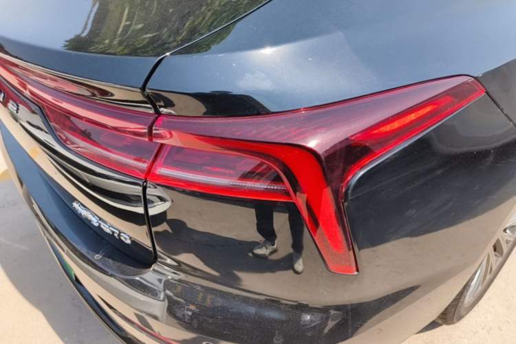 Used Bestune B70 2023 Third Generation 1.5T Automatic Enjoyment Version Right Rear Taillight