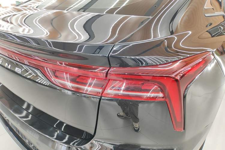 Used Bestune B70 2023 Third Generation 1.5T Automatic Enjoyment Version Right Rear Taillight