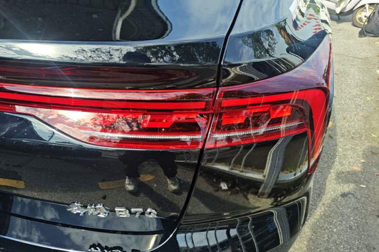 Used Bestune B70 2023 Third Generation 1.5T Automatic Enjoyment Version 70th Anniversary Edition Right Rear Taillight