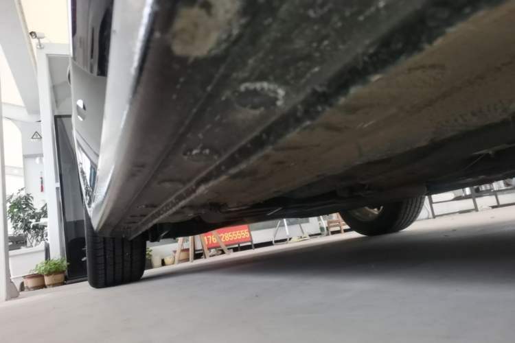 Used Bestune B70 2023 Third Generation 1.5T Automatic Enjoyment Version Right Side Sill