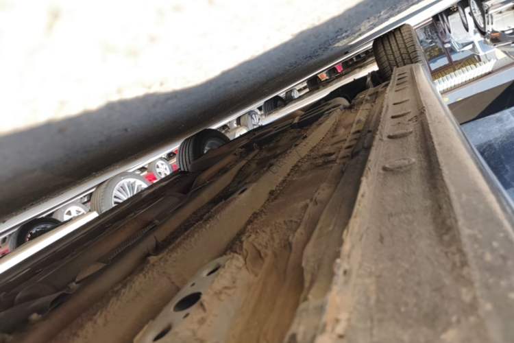 Used Bestune B70 2023 Third Generation 1.5T Automatic Enjoyment Version Right Side Sill