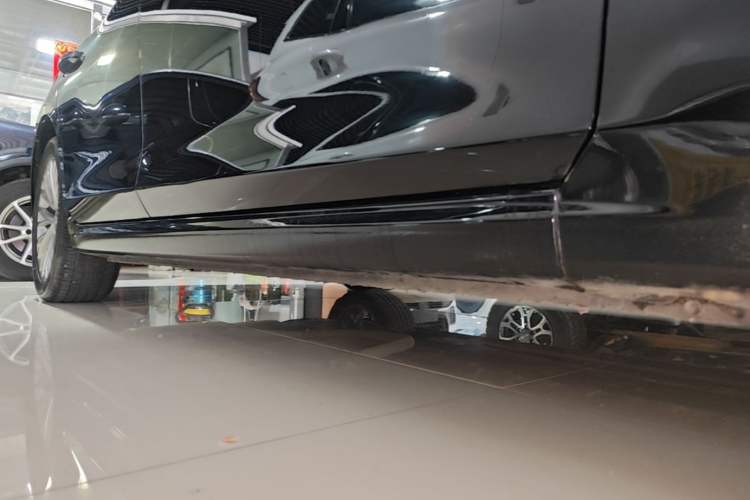 Used Bestune B70 2023 Third Generation 1.5T Automatic Enjoyment Version Right Side Sill