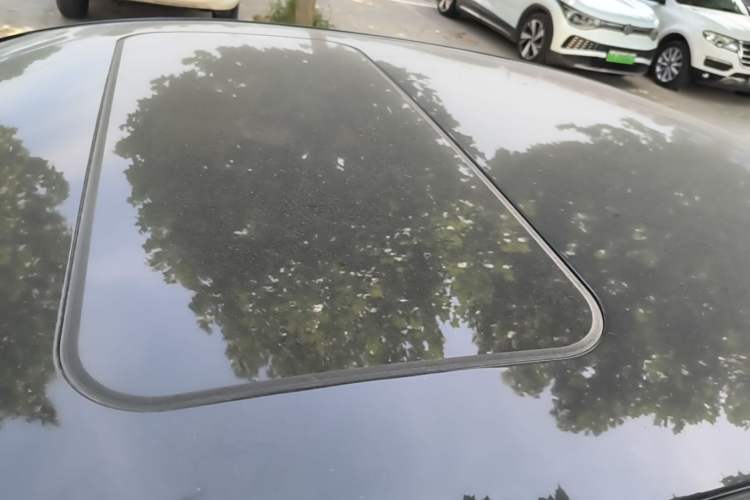 Used Bestune B70 2023 3rd Generation 1.5T Automatic Enjoyment Version 70th Anniversary Edition Roof