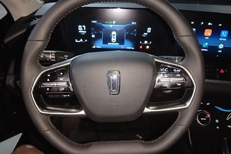 Used Bestune B70 2023 Third Generation 1.5T Automatic Enjoyment Version Steering Wheel