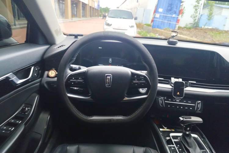 Used Bestune B70 2023 3rd Generation 1.5T Automatic Enjoyment Version 70th Anniversary Edition Steering Wheel