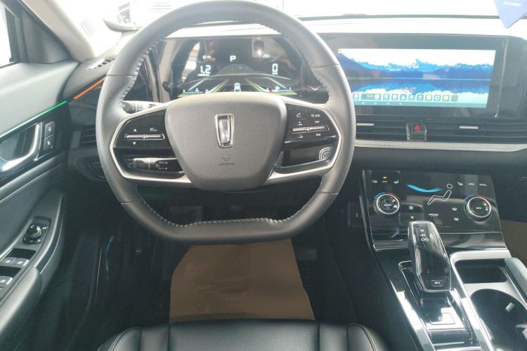 Used Bestune B70 2023 3rd Generation 1.5T Automatic Enjoyment Version 70th Anniversary Edition Steering Wheel