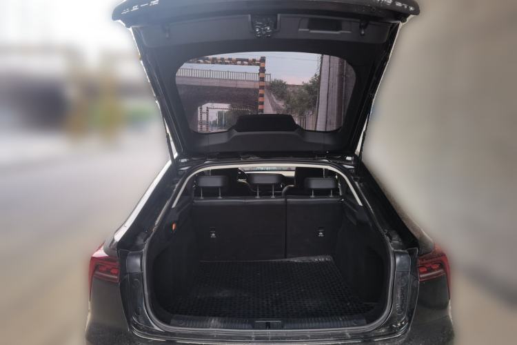 Used Bestune B70 2023 Third Generation 1.5T Automatic Enjoyment Version 70th Anniversary Edition Trunk