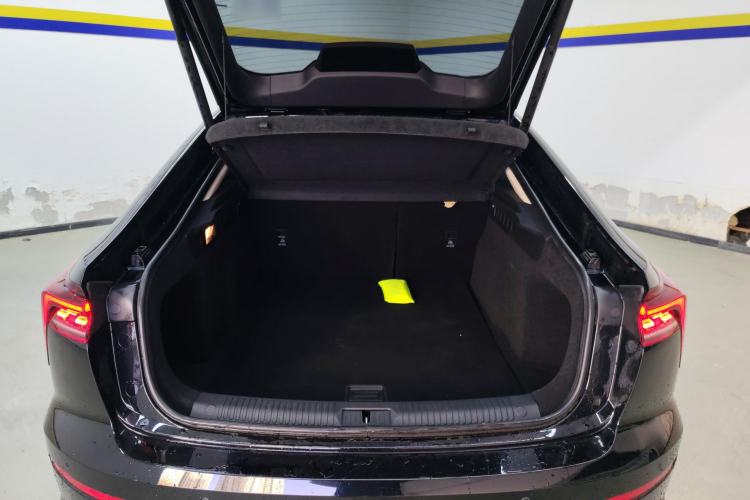 Used Bestune B70 2023 Third Generation 1.5T Automatic Enjoyment Version Trunk
