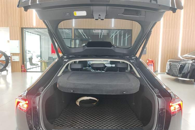 Used Bestune B70 2023 Third Generation 1.5T Automatic Enjoyment Version Trunk